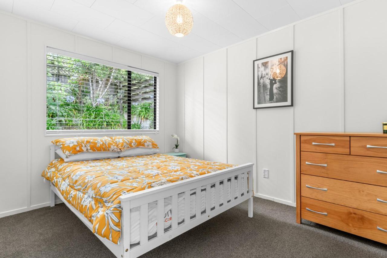 Sunrise Point - Snells Beach Holiday Home Exteriör bild